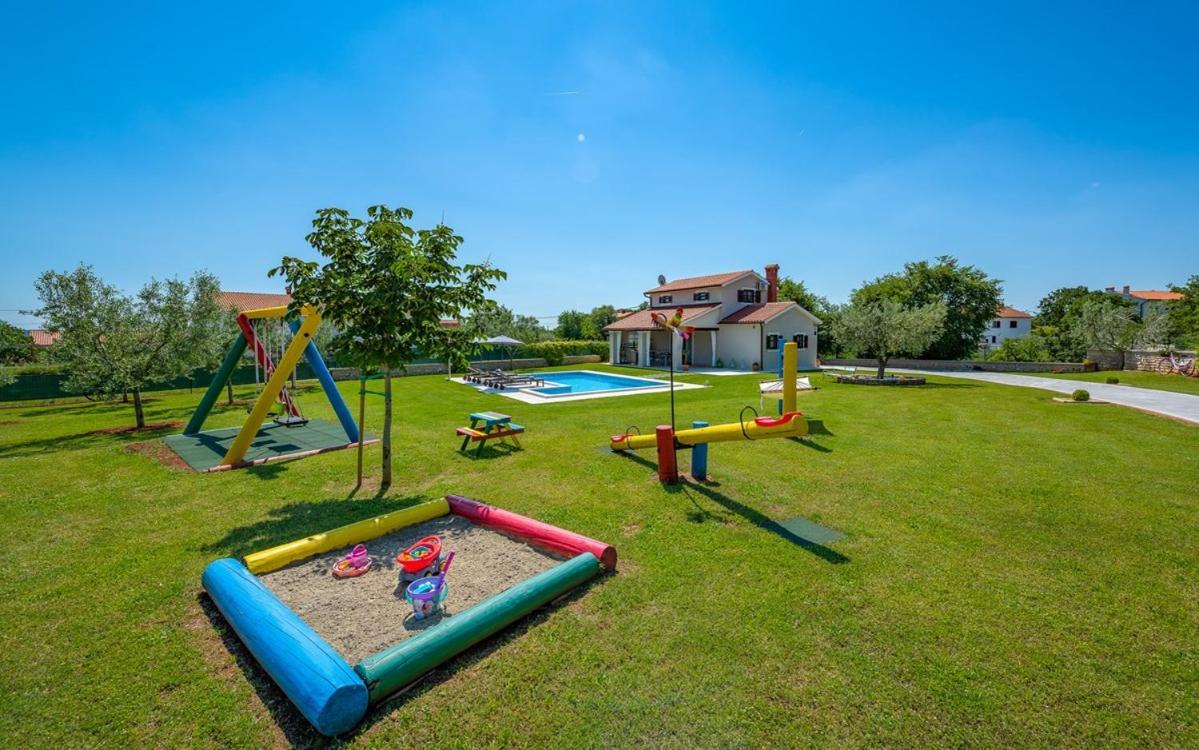 Villa Zara Marčana Exteriér fotografie